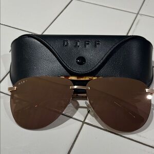 Diff Eyewear Gold and Brown Sunglasses